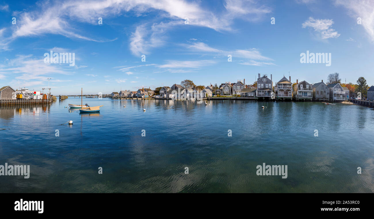 Tranquil harbour view of waterfront houses in Nantucket, Nantucket Island, Cape Cod, Massachusetts, New England, USA on a sunny day with blue sky Stock Photo