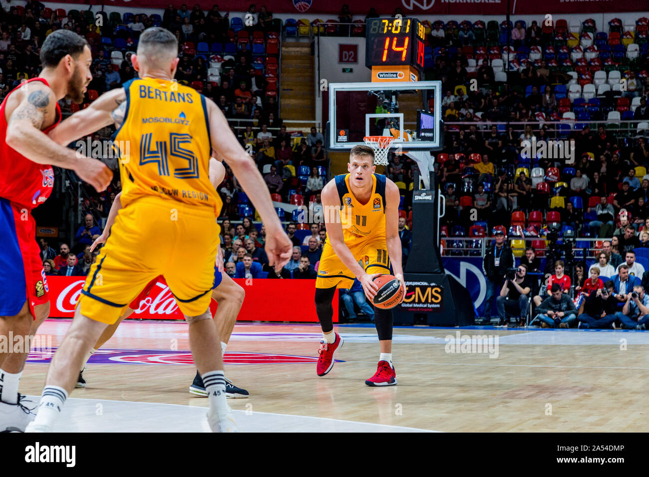 Page 2 99 86 High Resolution Stock Photography And Images Alamy