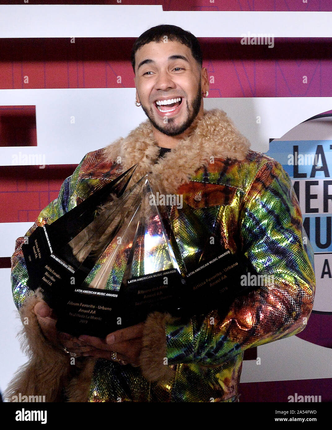 Anuel Aa Real Hasta La Muerte Album Download Los Angeles United States 17th Oct 2019 Anuel Aa Appears