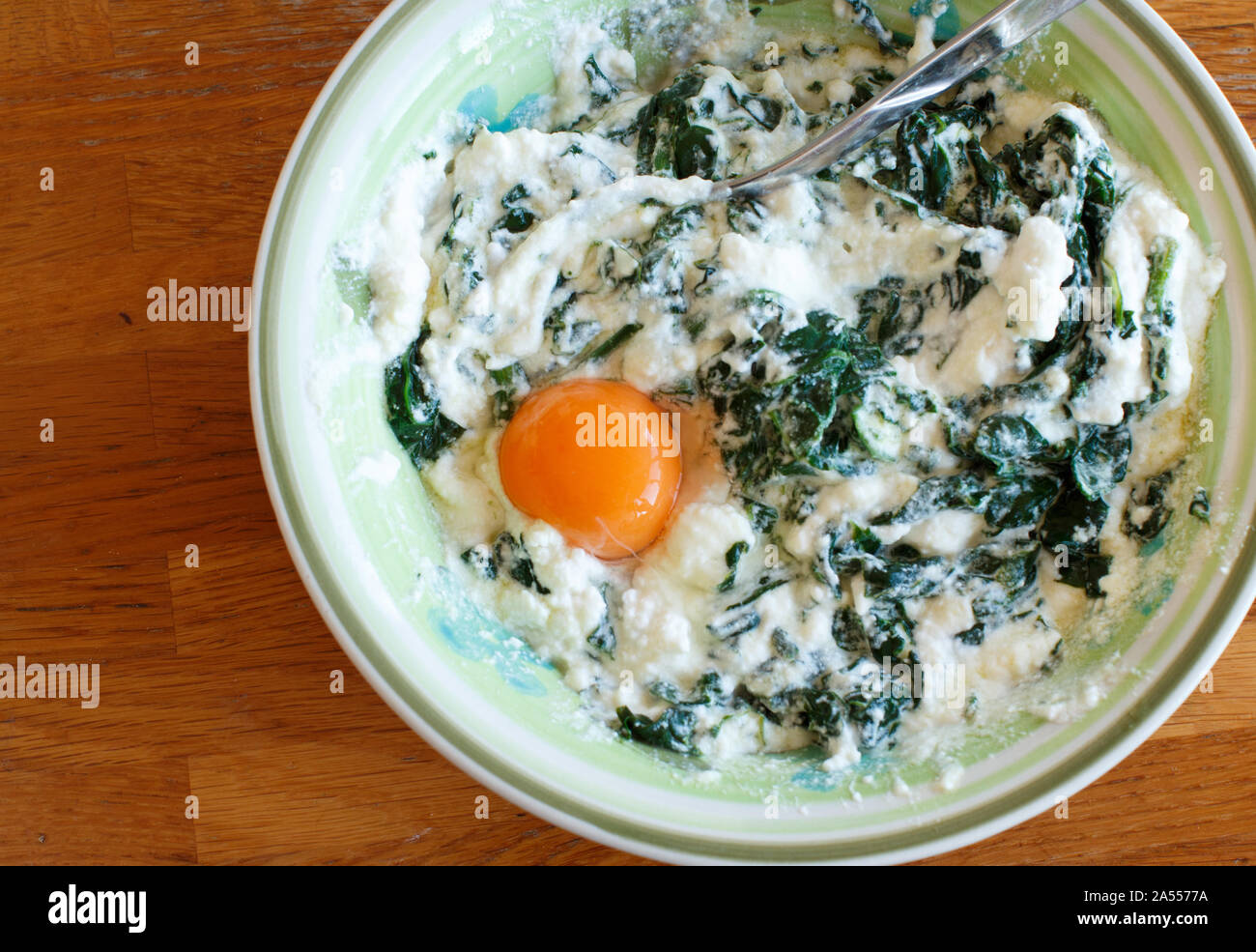 Filling for italian tortelini - Ricotta cheese and spinach Stock Photo