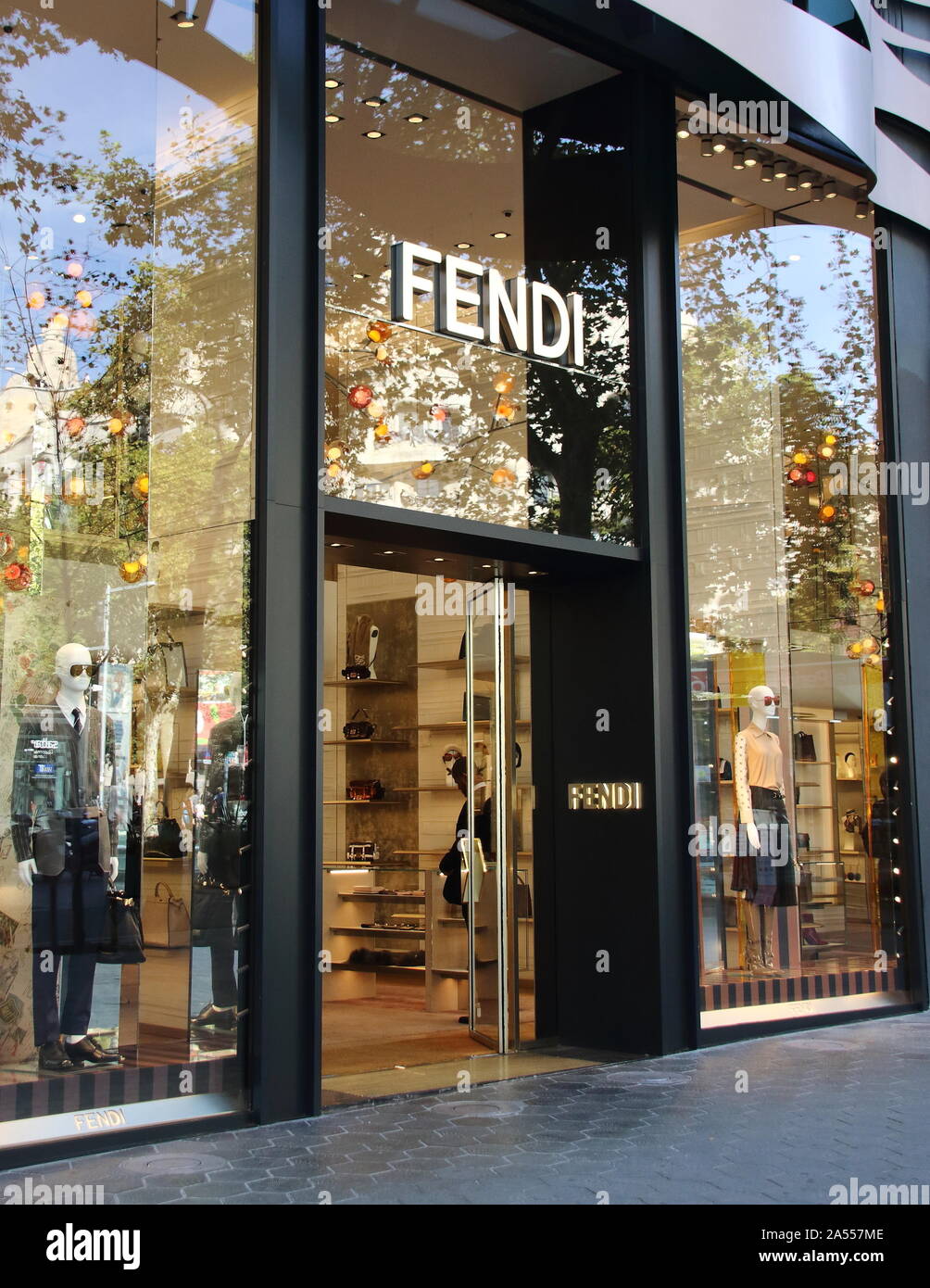 VLOG: 24 Hrs in Barcelona Solo Luxury Shopping Hermes, Fendi