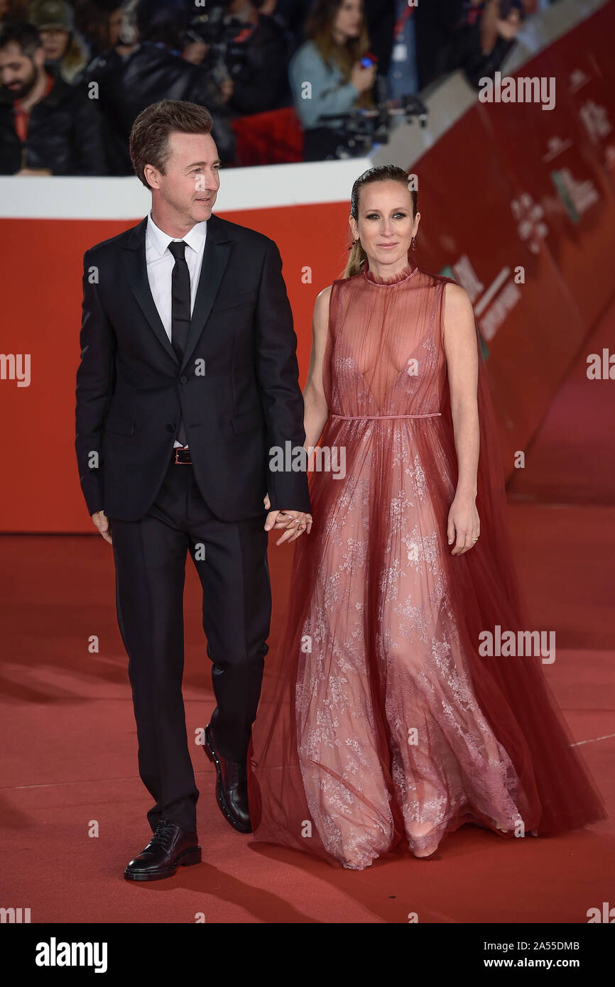Italy, Rome, 17 October 2019 : Red Carpet of movie 'Motherless Brooklyn'. Pictured: Edward Norton and his wife Shauna Robertson   Photo Fabio Mazzarel Stock Photo