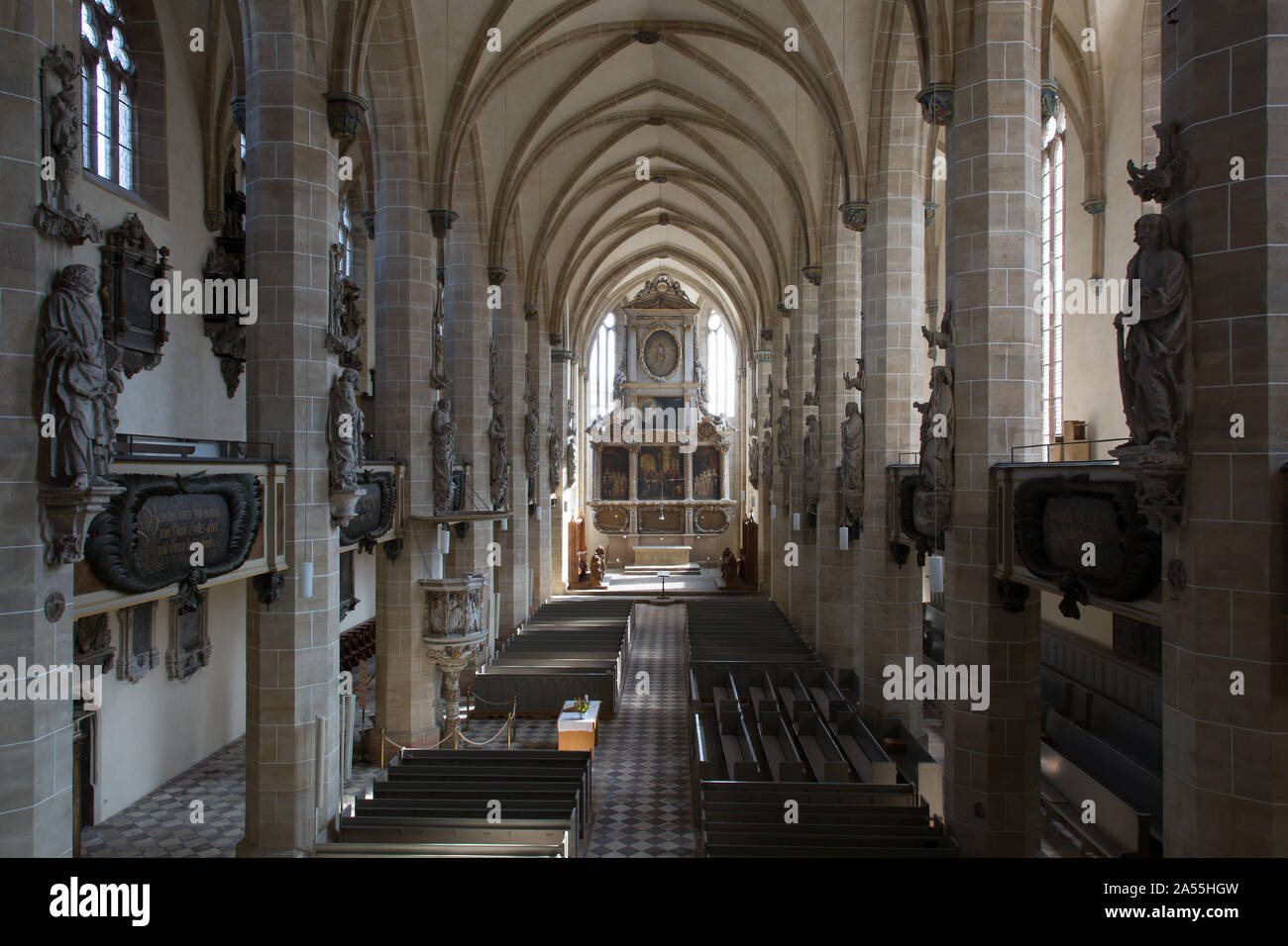 Halle, Dom von Innen. Halle S Dom Innenraum nach Osten. Ehemalige Dominikanerkirche. Dom aus dem 17. Jh. Sächsische Renaissance. Stock Photo