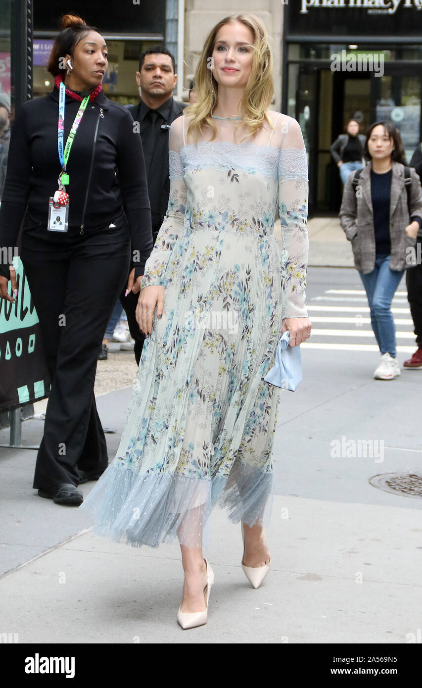 New York, NY, USA. 17th Oct, 2019. Elizabeth Lail at Build Series ...