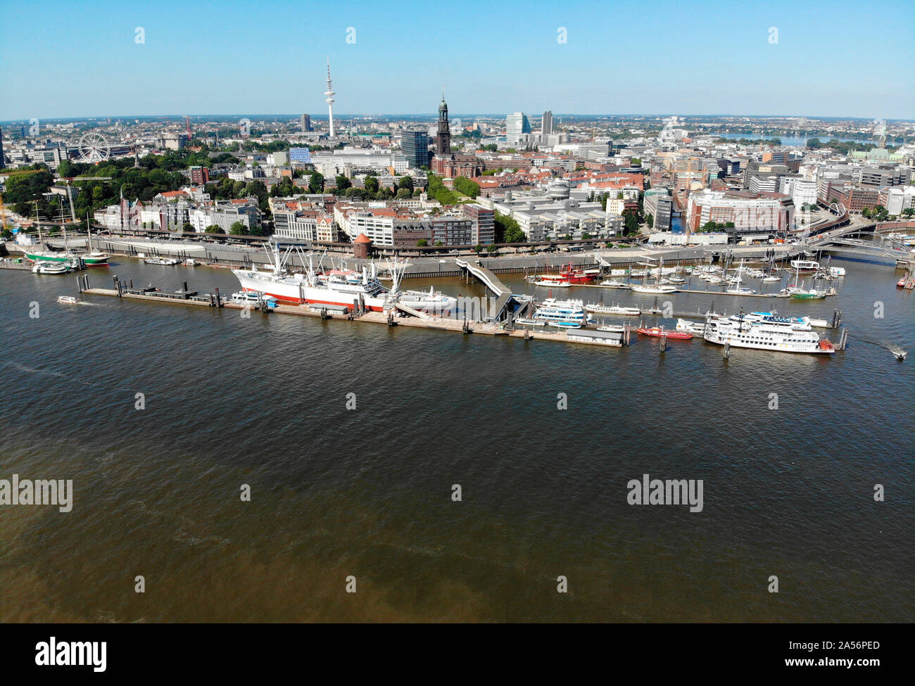 Sankt Pauli Hafen High Resolution Stock Photography and Images - Alamy