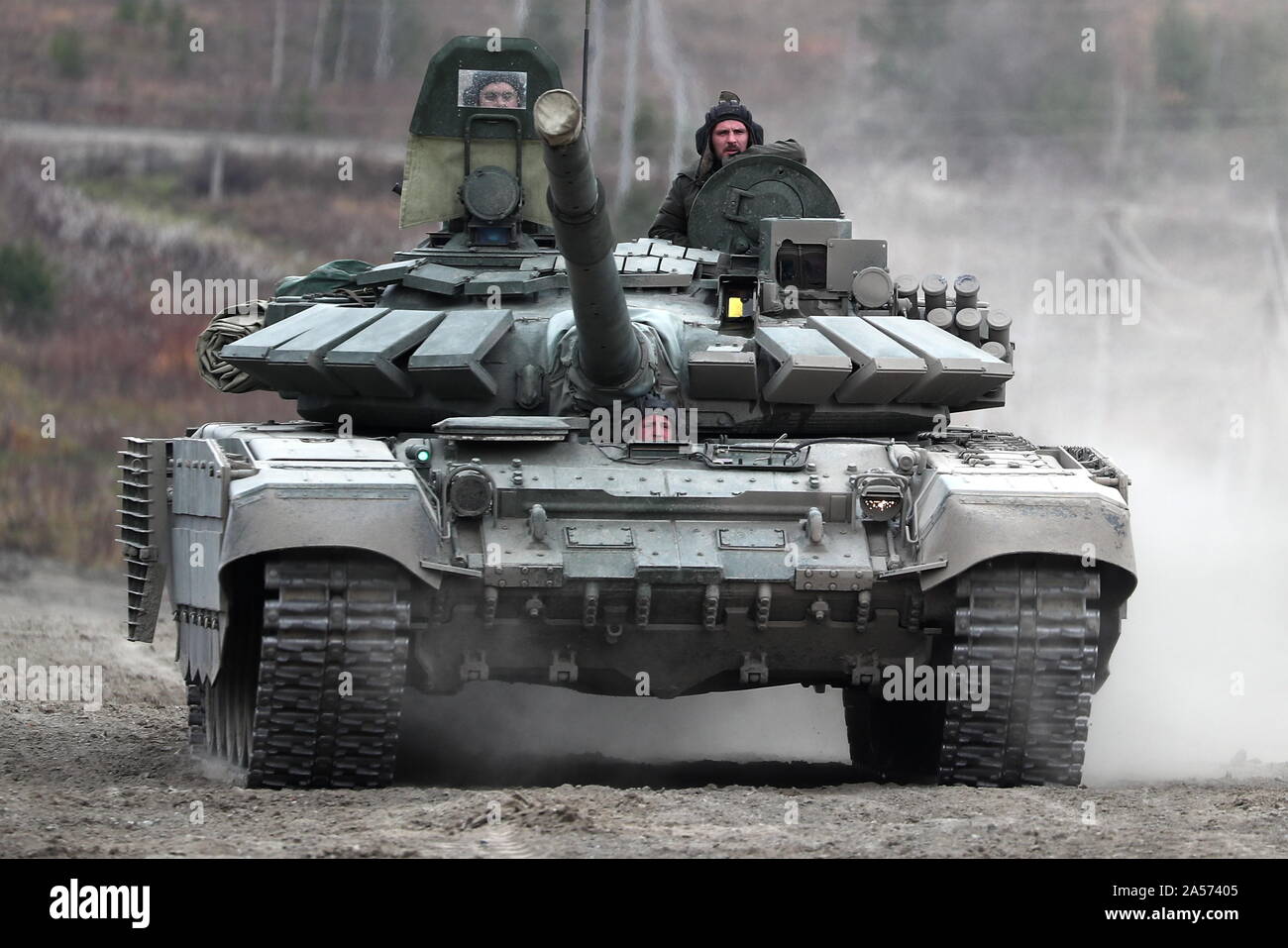 Nizhny il Russia 10th Oct 19 Sverdlovsk Region Russia October 10 19 A T 72b3 Battle Tank At The Field Test Site Of The Uralvagonzavod Machine Building Plant In Nizhny il A Rostec Nizhny il Russia 10th Oct 19 Sverdlovsk Region Russia October 10 19 A T 72b3 Battle Tank At The Field Test Site Of The Uralvagonzavod Machine Building Plant In Nizhny il A Rostec