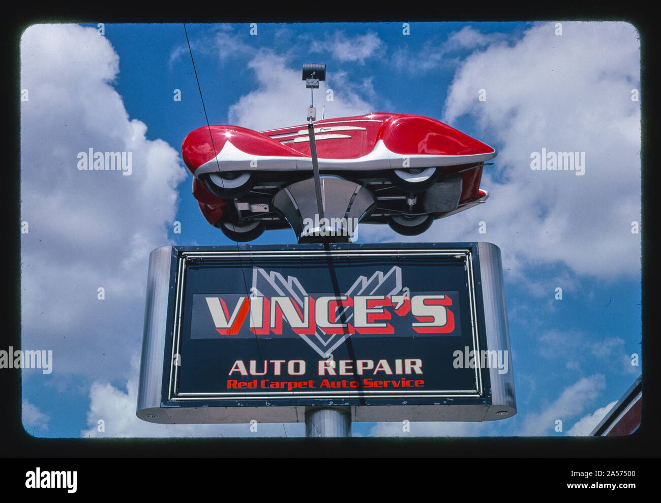 Vinces auto repair hires stock photography and images Alamy