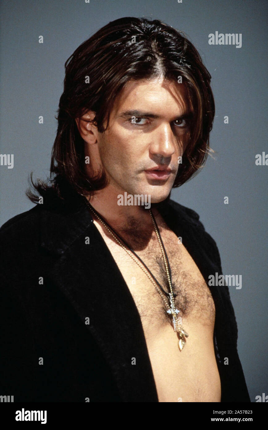 ANTONIO BANDERAS in DESPERADO (1995), directed by ROBERT RODRIGUEZ