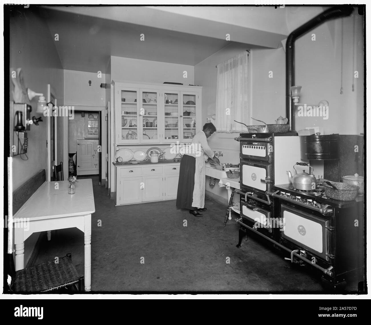 WALKER, ERNEST G. KITCHEN Stock Photo Alamy