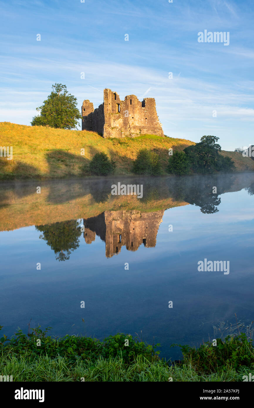 Dumfries castles hires stock photography and images Alamy