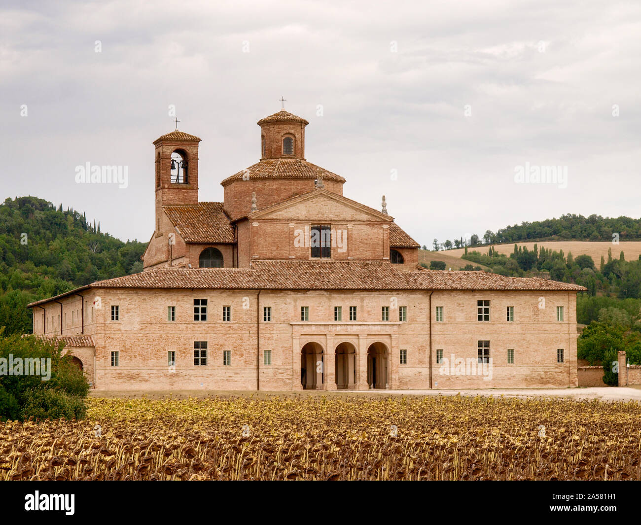 Urbino mountain panorama hi-res stock photography and images - Alamy