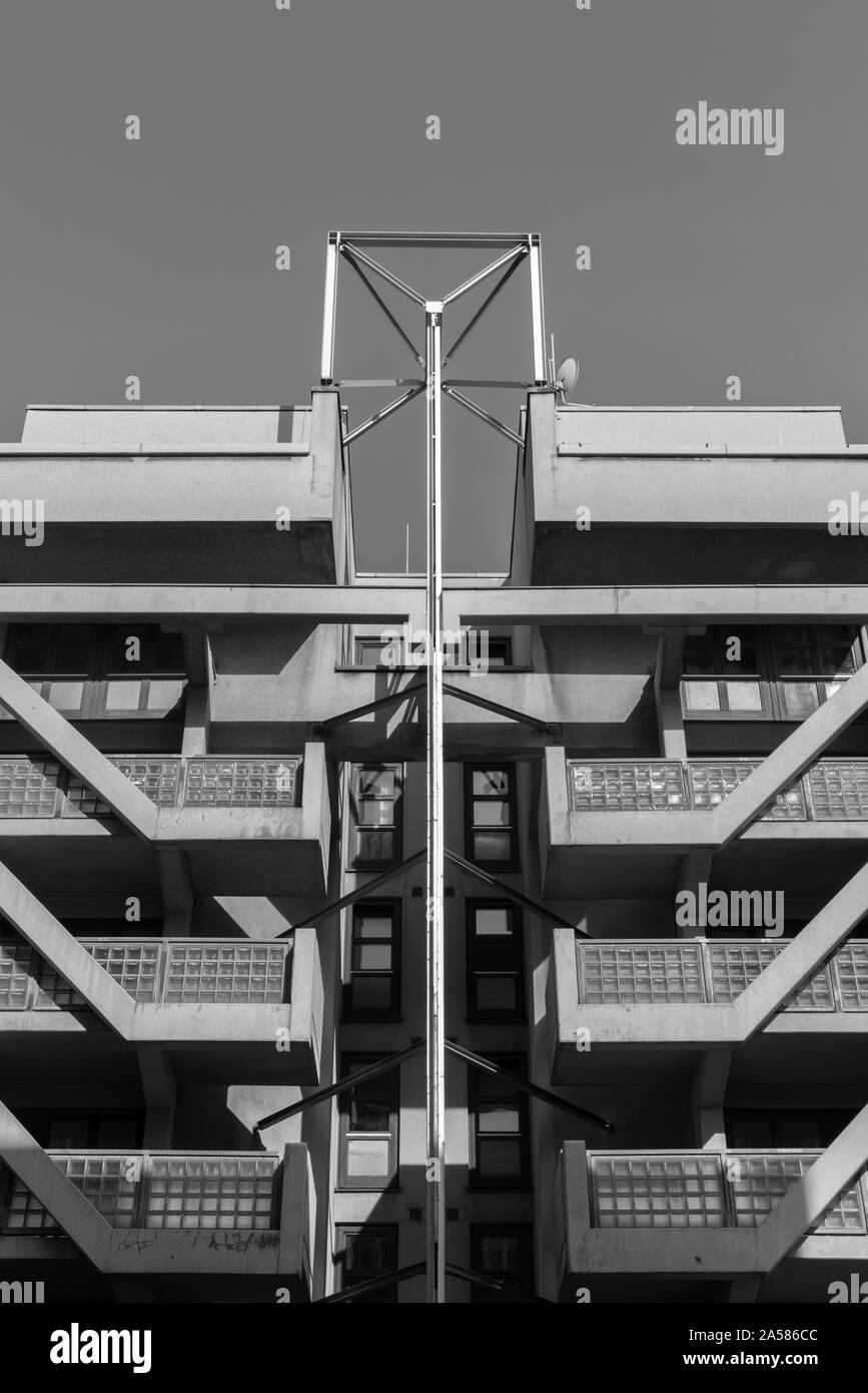 Glass blocks hires stock photography and images Alamy