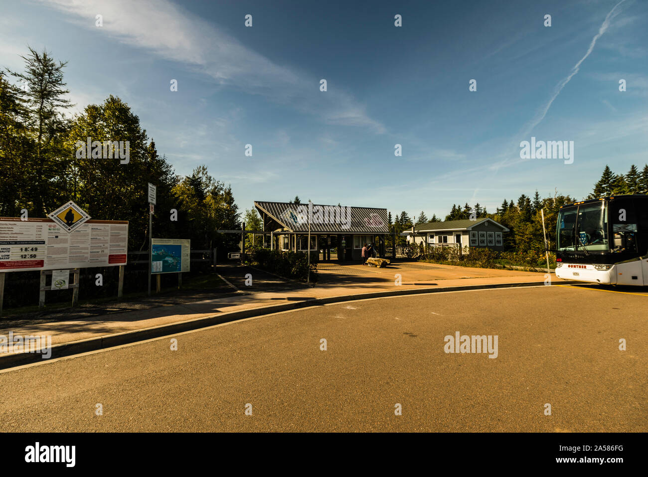 Hopewell Rocks Hopewell Cape, New Brunswick, CA Stock Photo Alamy