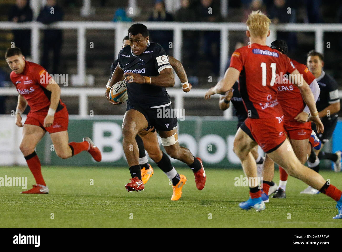 Newcastle, UK. 15th Sep, 2019. NEWCASTLE UPON TYNE, ENGLAND OCTOBER 18TH Nemani Nagusa of Newcastle Falcons bursts through during the Greene King IPA Championship match between Newcastle Falcons and Hartpury College at Kingston Park, Newcastle on Friday 18th October 2019. (Credit: Chris Lishman | MI News) Editorial Use Only Credit: MI News & Sport /Alamy Live News Stock Photo