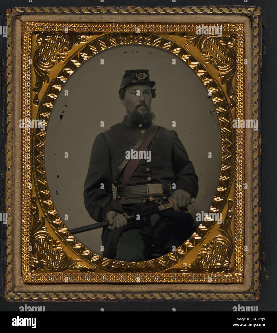 Union uniform and 4th Infantry kepi 