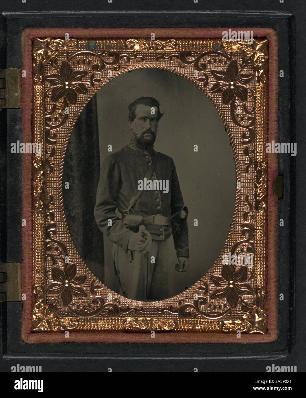 Unidentified soldier in Union uniform with cavalry sword Stock Photo ...