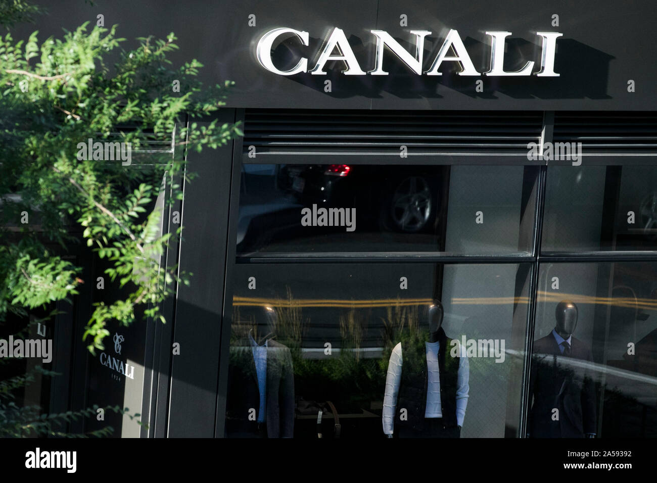 Canali store hi-res stock photography and images - Alamy