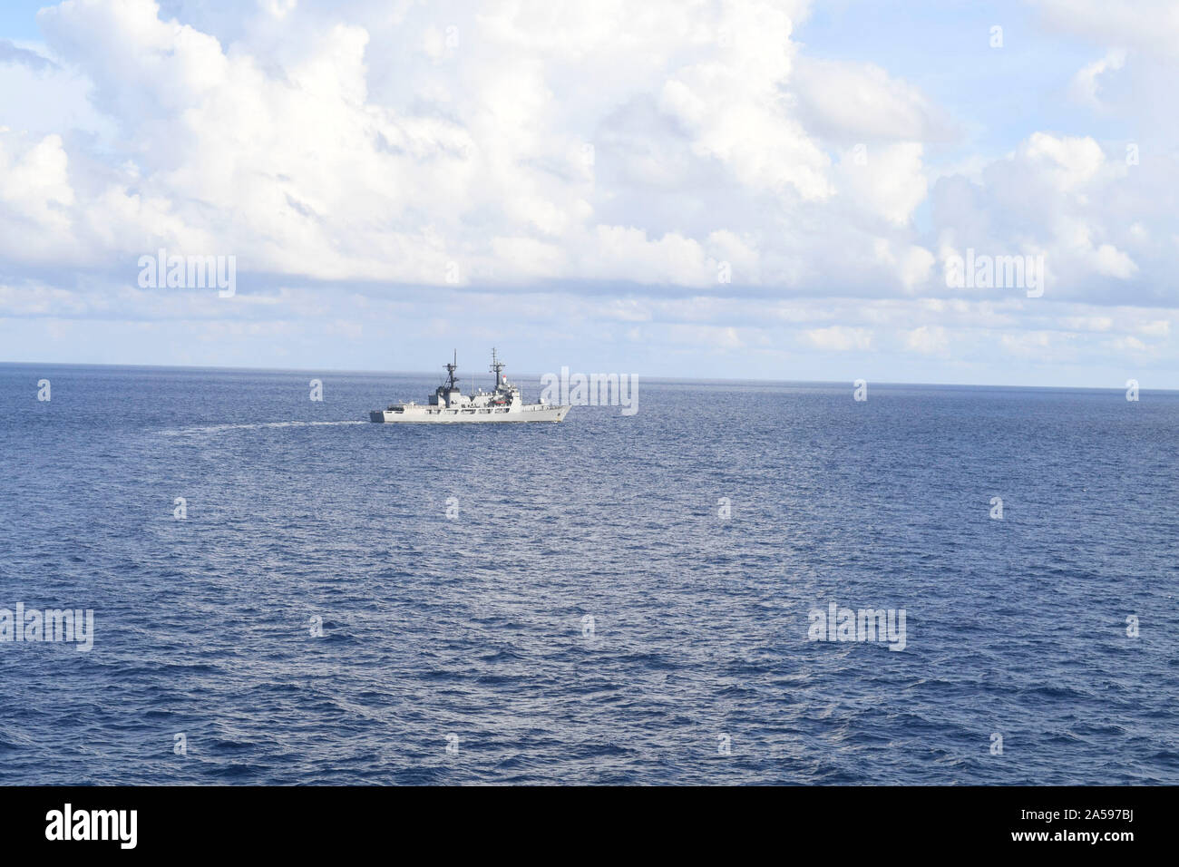 SULU SEA (Oct. 18, 2019) The Philippine Navy ship BRP Davao Del Sur (LD 602) sails during a gun exercise (GUNNEX) as part of Maritime Training Activity (MTA) Sama Sama 2019. Now in its third year, MTA Sama Sama includes forces from Japan, Philippines and the United States, and is designed to promote regional security cooperation, maintain and strengthen maritime partnerships, and enhance maritime interoperability.  (U.S. Navy photo by Mass Communication Specialist 1st Class Toni Burton) Stock Photo