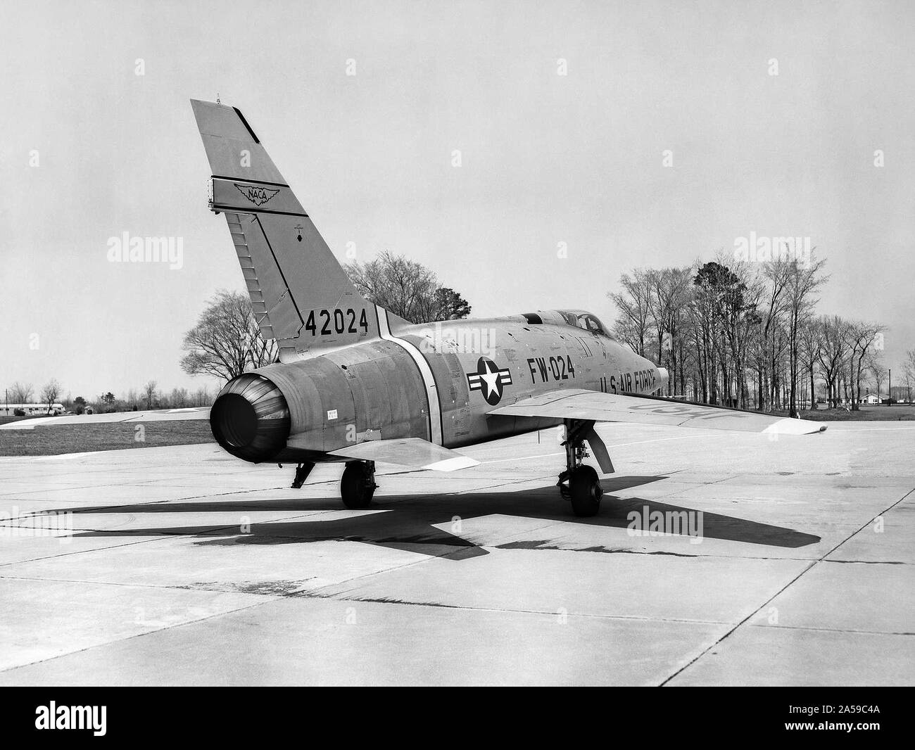 North American F-100 C airplane used in sonic boom investigation at Wallops, October 7, 1958. Stock Photo