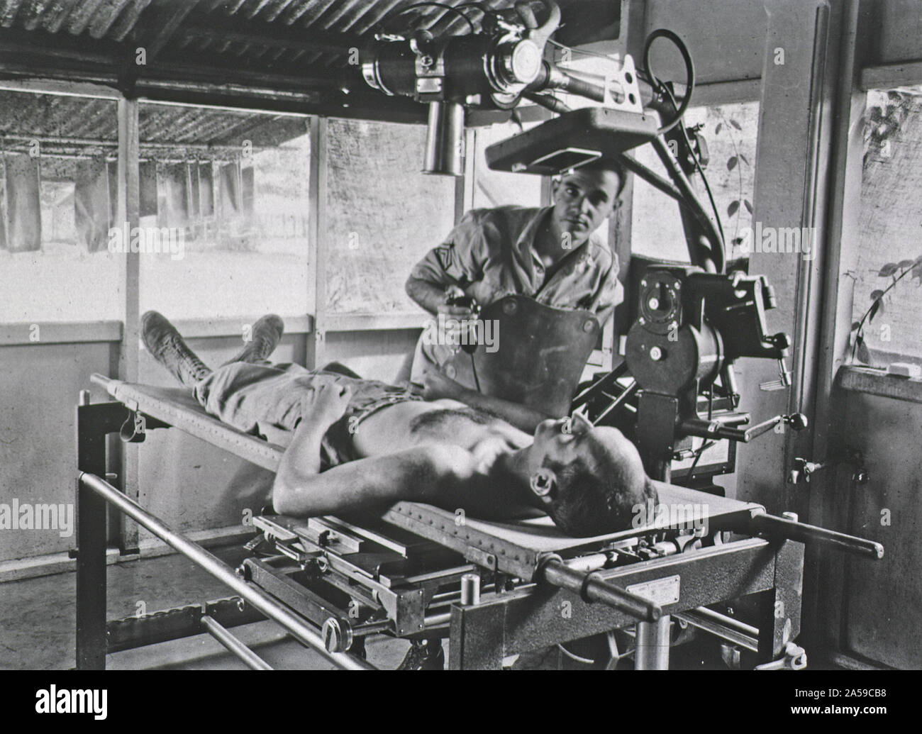 1940s x rays at field hospital hi-res stock photography and images - Alamy