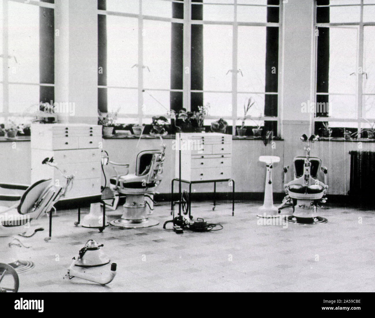Dental clinic in the 130th General Hospital, Ciney, Belgium ca. 1940s Stock Photo