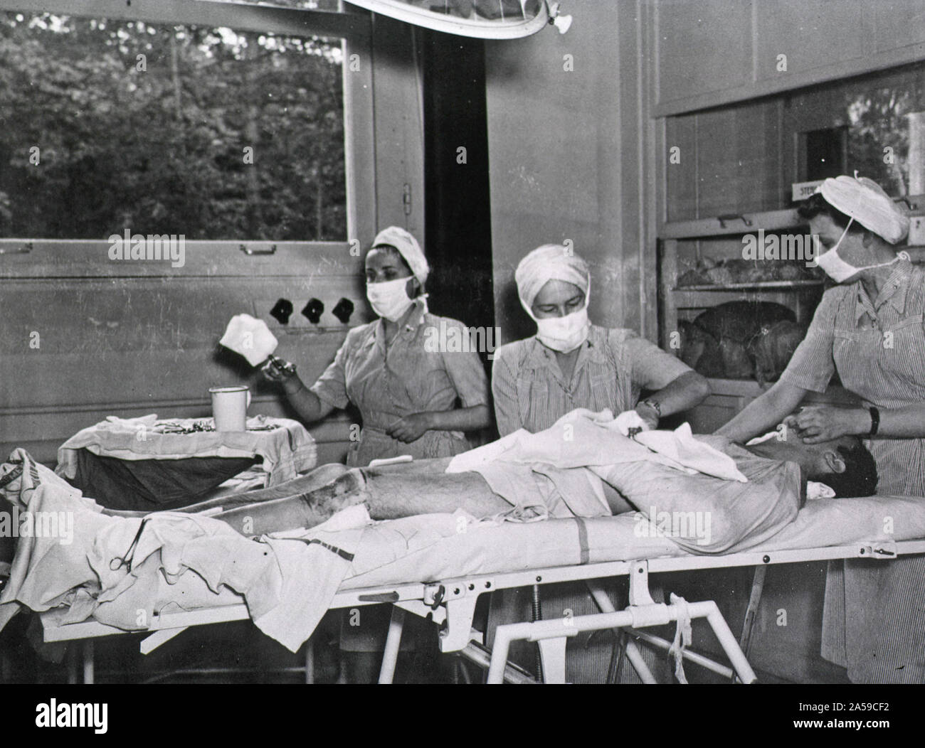 1945 operating room nurses hires stock photography and images Alamy
