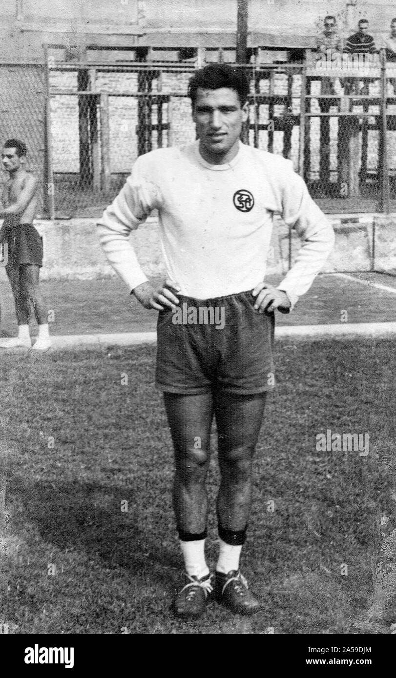 Italian footballer Sergio Vergazzola with A.C. Spezia in the 1947–48 season Stock Photo