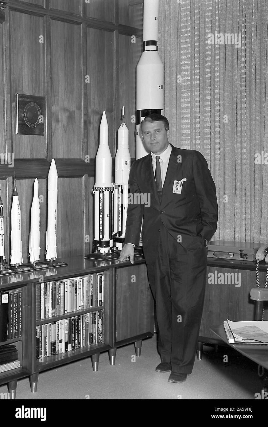 Wernher von braun rockets hi-res stock photography and images - Alamy