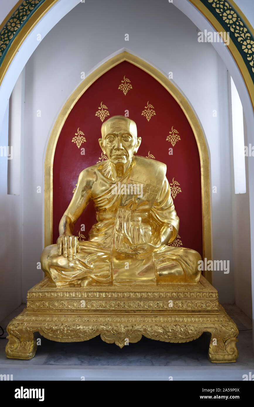 Statue of Luang Phor Ruay in Wat Tako, Don Ya Nang, Ayutthaya Province, Thailand Stock Photo