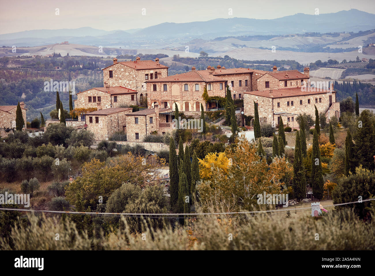 Luxury mansion hi-res stock photography and images - Alamy