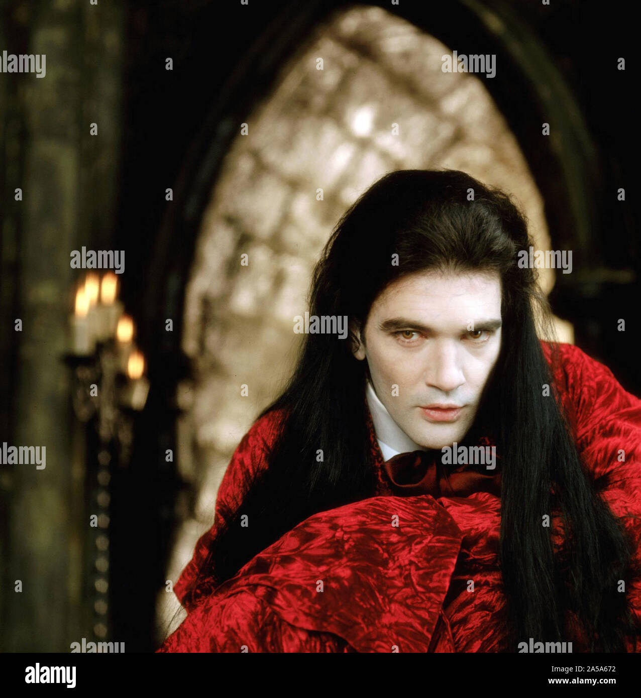 ANTONIO BANDERAS in INTERVIEW WITH THE VAMPIRE (1994), directed by NEIL JORDAN. Credit: GEFFEN ...