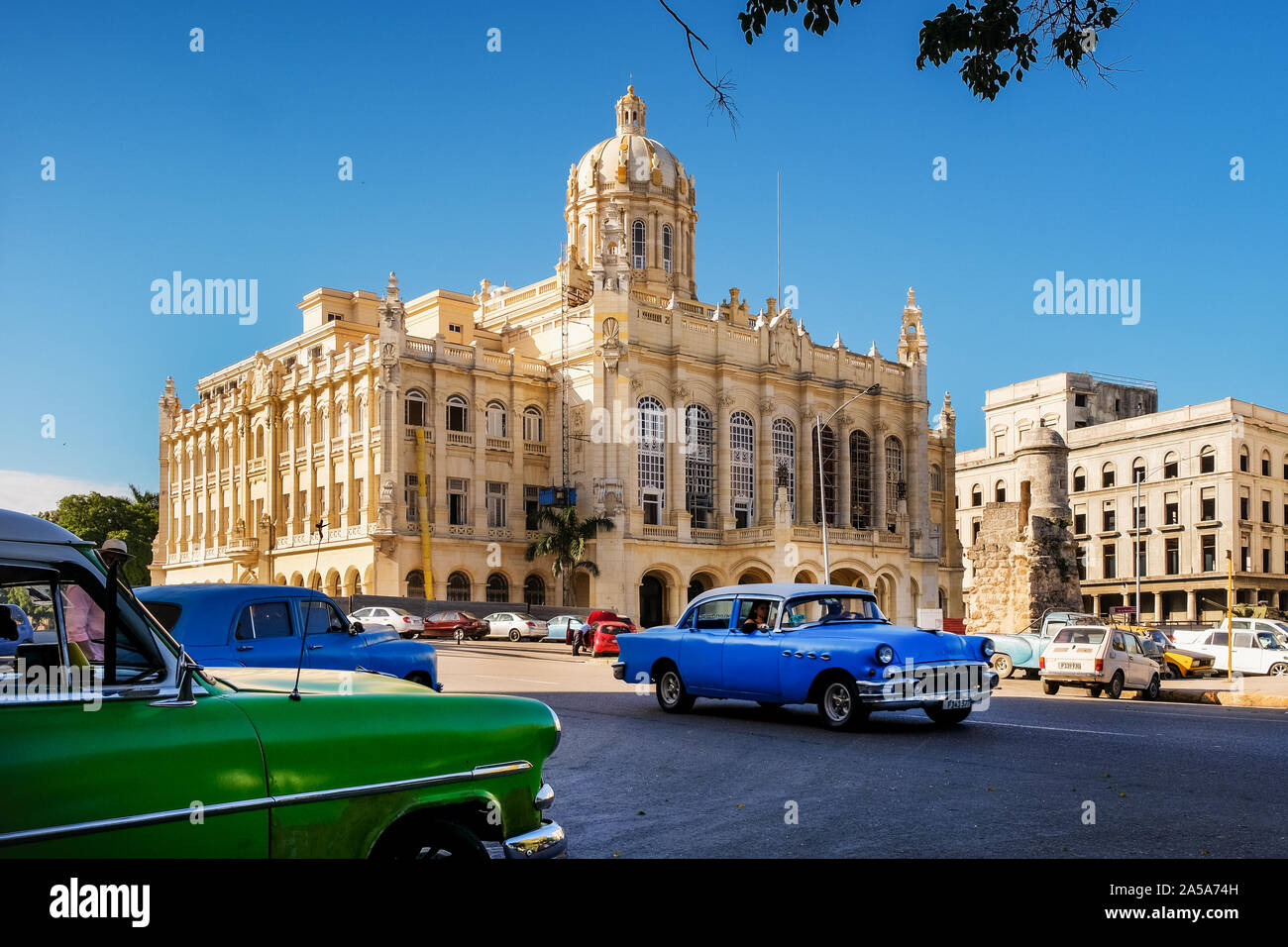 Street Scene with Vintage Classic American Cars, Havana, Cuba Stock Photo