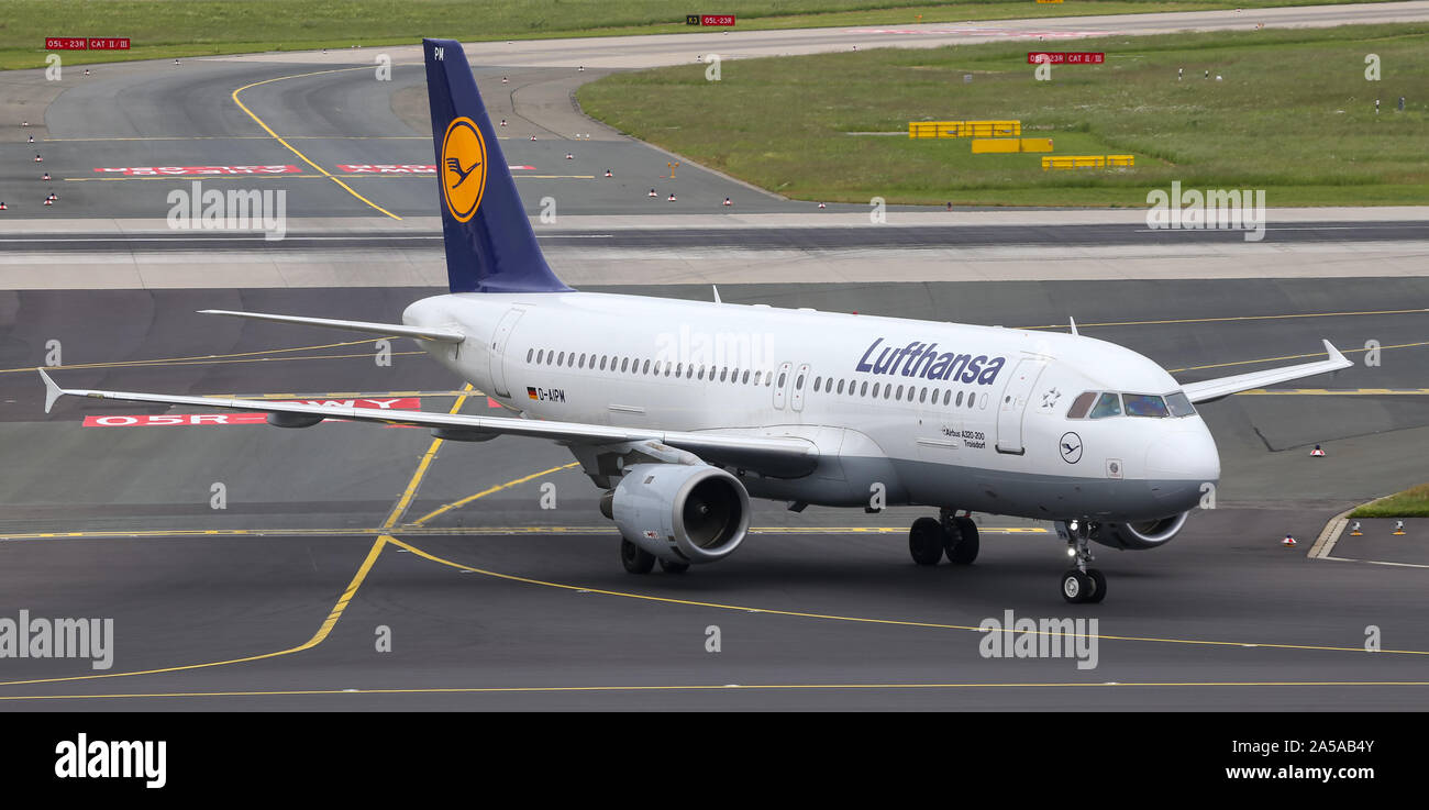 DUSSELDORF, GERMANY - MAY 26, 2019: Lufthansa Airbus A320-211 (CN 104) taxi in Dusseldorf Airport. Stock Photo