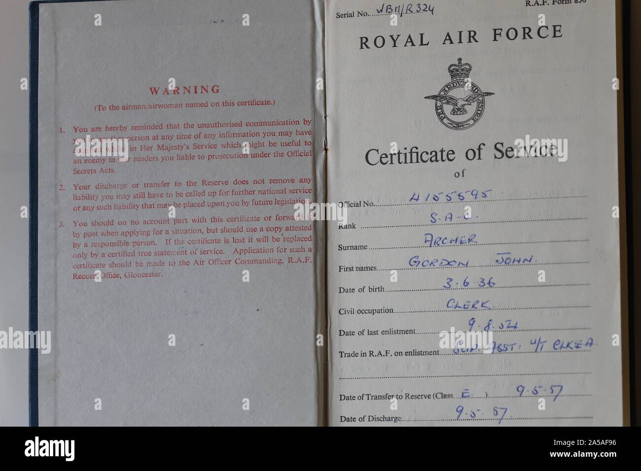 British RAF (Royal Air Force) service certificate from 1957. This belonged  to my late father and records his National Service from 1954 onwards Stock  Photo - Alamy