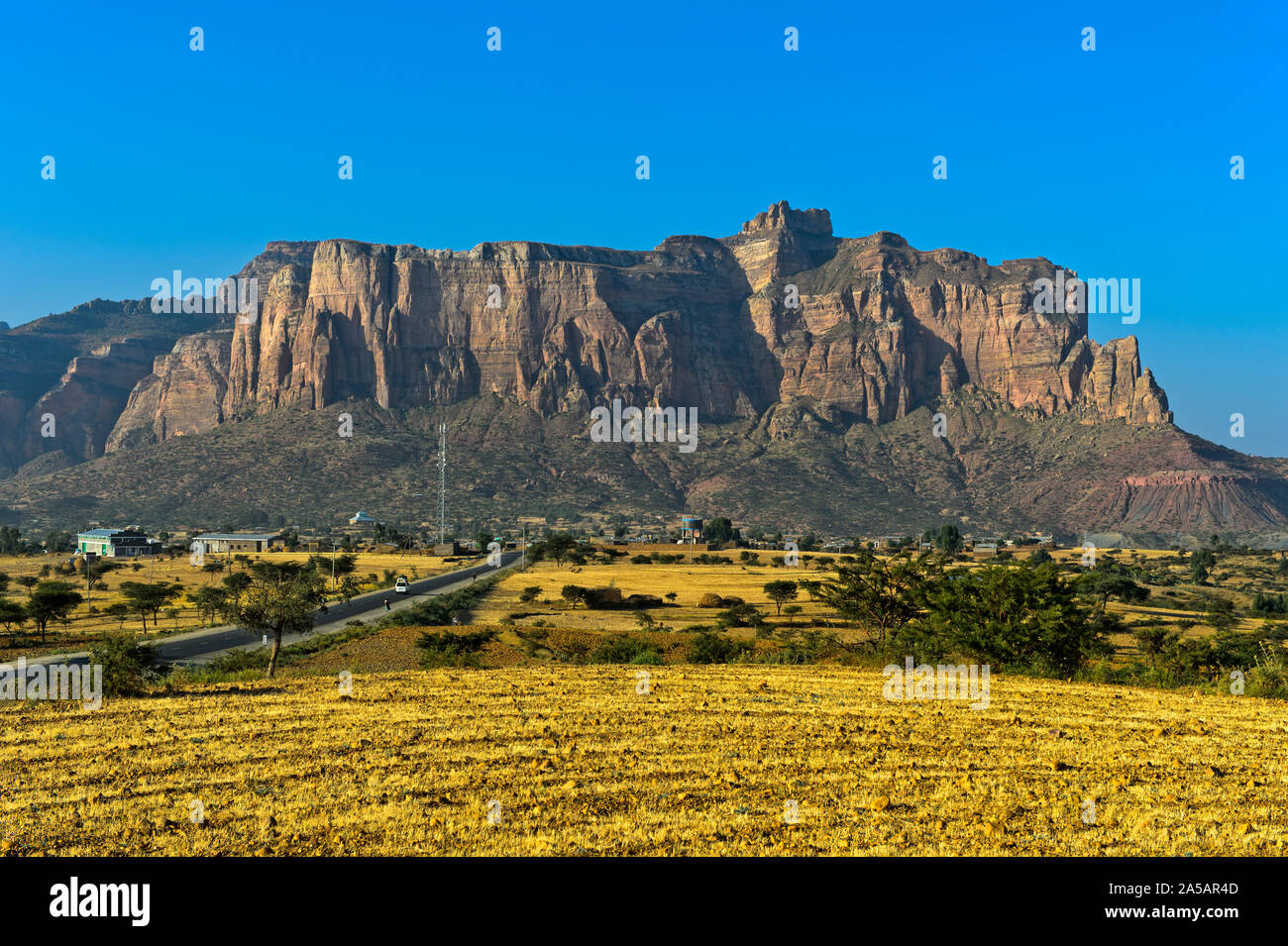 View across the Hawzien Plateau to the Gheralta Mountains, northern part of the East African Rift Valley, Hawzien, Tigray, Ethiopia Stock Photo