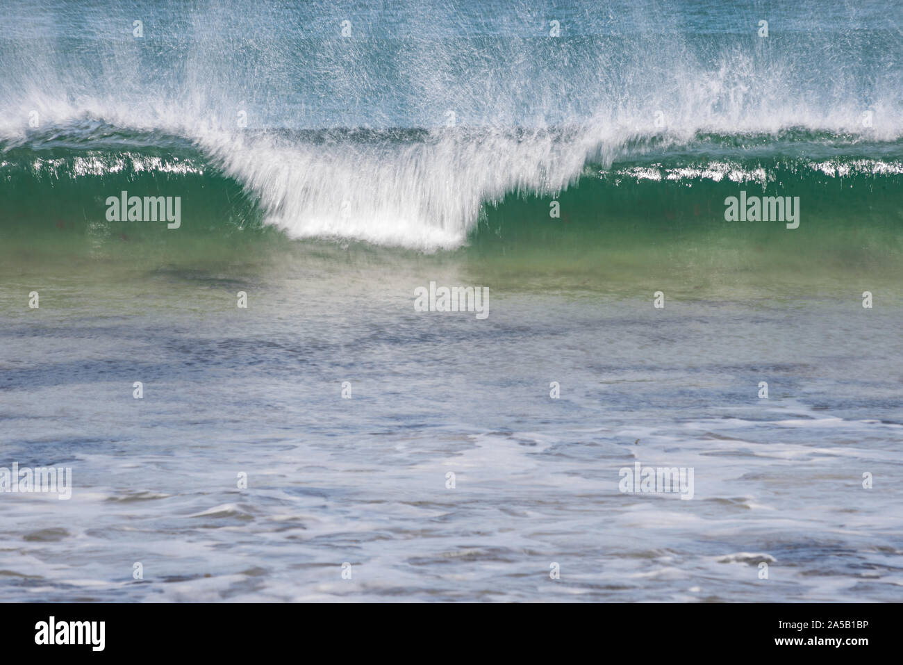 Waves breaking on The isle of Harris Scotland Stock Photo - Alamy