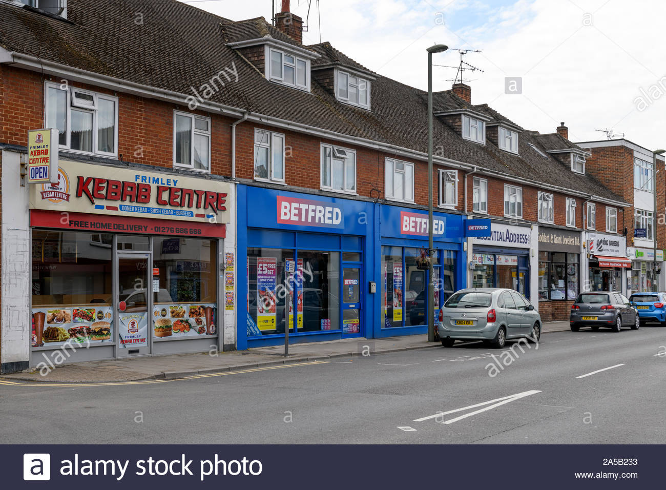 Flats Above Shop High Resolution Stock Photography and Images Alamy
