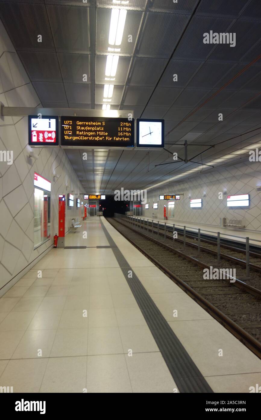 An underground metro station in Dusseldorf, Germany. The platform empty  Stock Photo - Alamy
