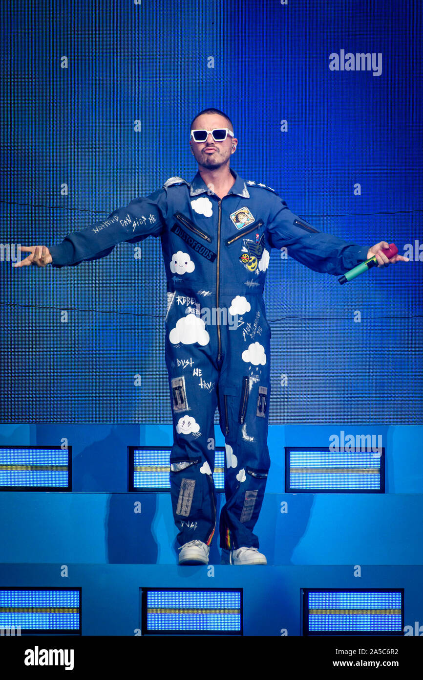 J balvin hi-res stock photography and images - Alamy