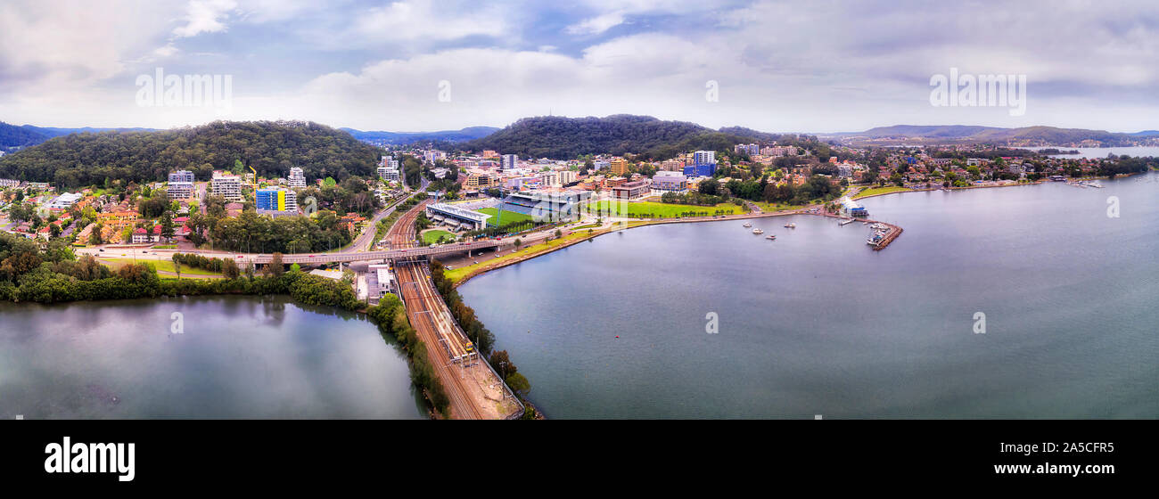 Gosford regional town on Australian NSW Central Coast of Pacific ocean in a valley between hill ranges at intersection of the Central Coast highway an Stock Photo