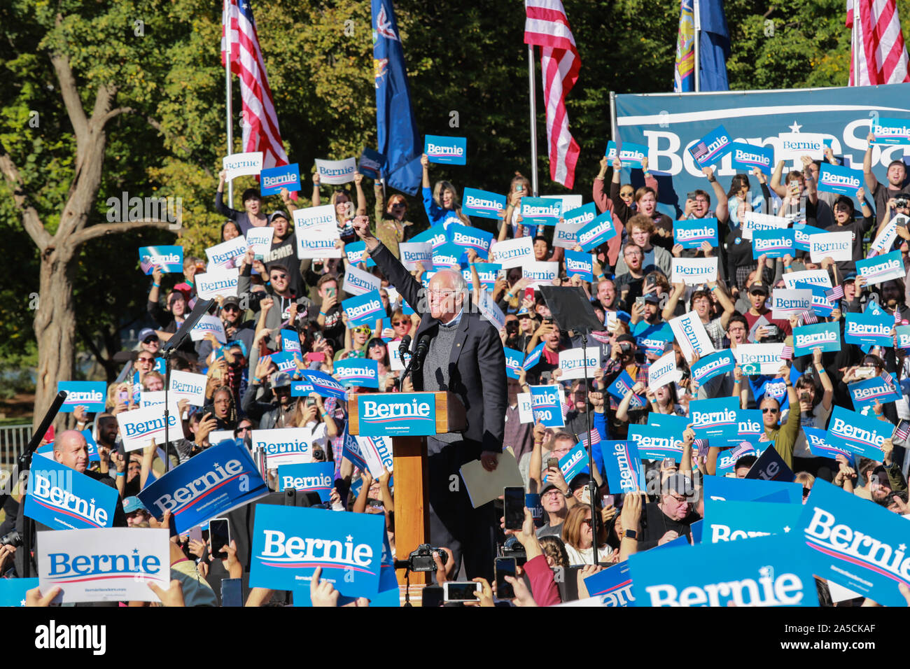 Young bernie hi-res stock photography and images - Alamy