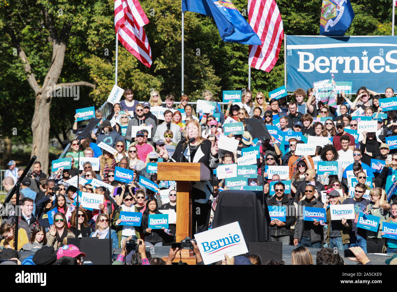 Bernie Rally Bridge Queensbridge Park, Queens, New York, USA - October 19, 2019: huge ...