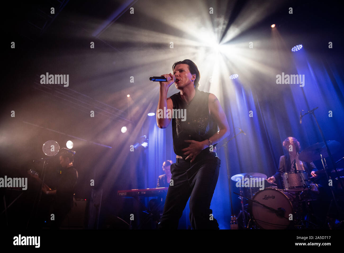 Alex cameron musician hi-res stock photography and images - Alamy