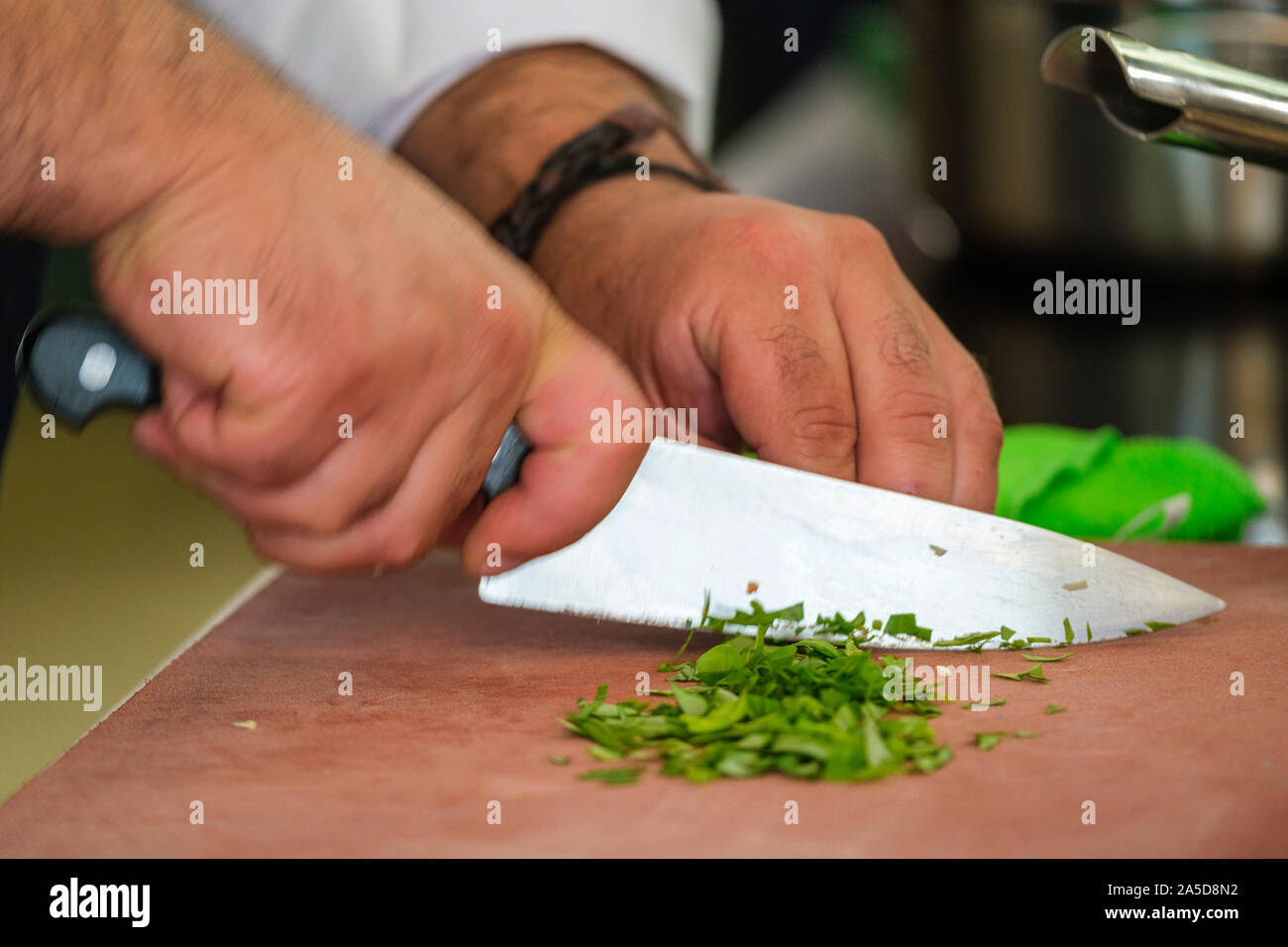Chopping board large knife hi-res stock photography and images - Alamy
