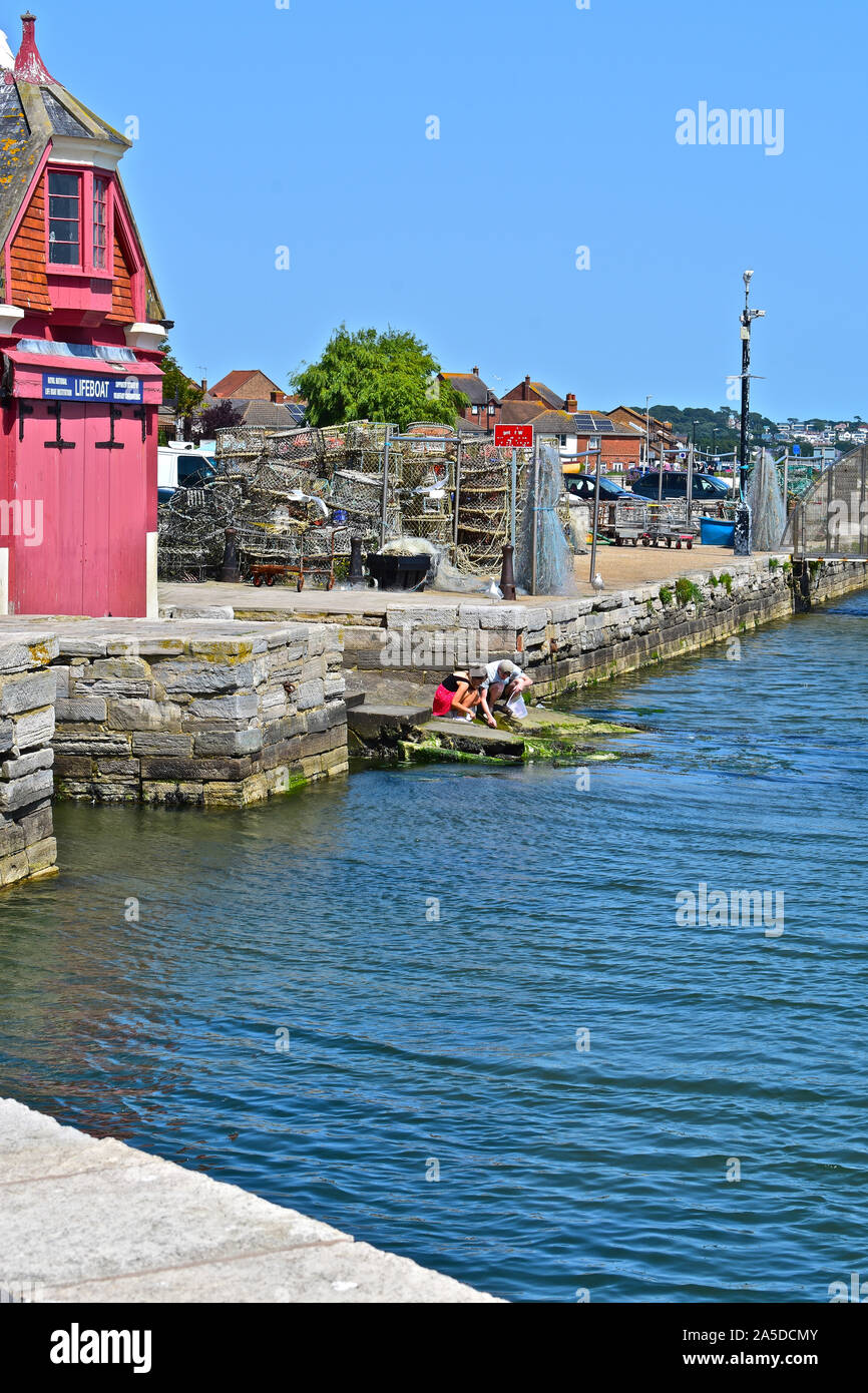 Crab quay house hires stock photography and images Alamy