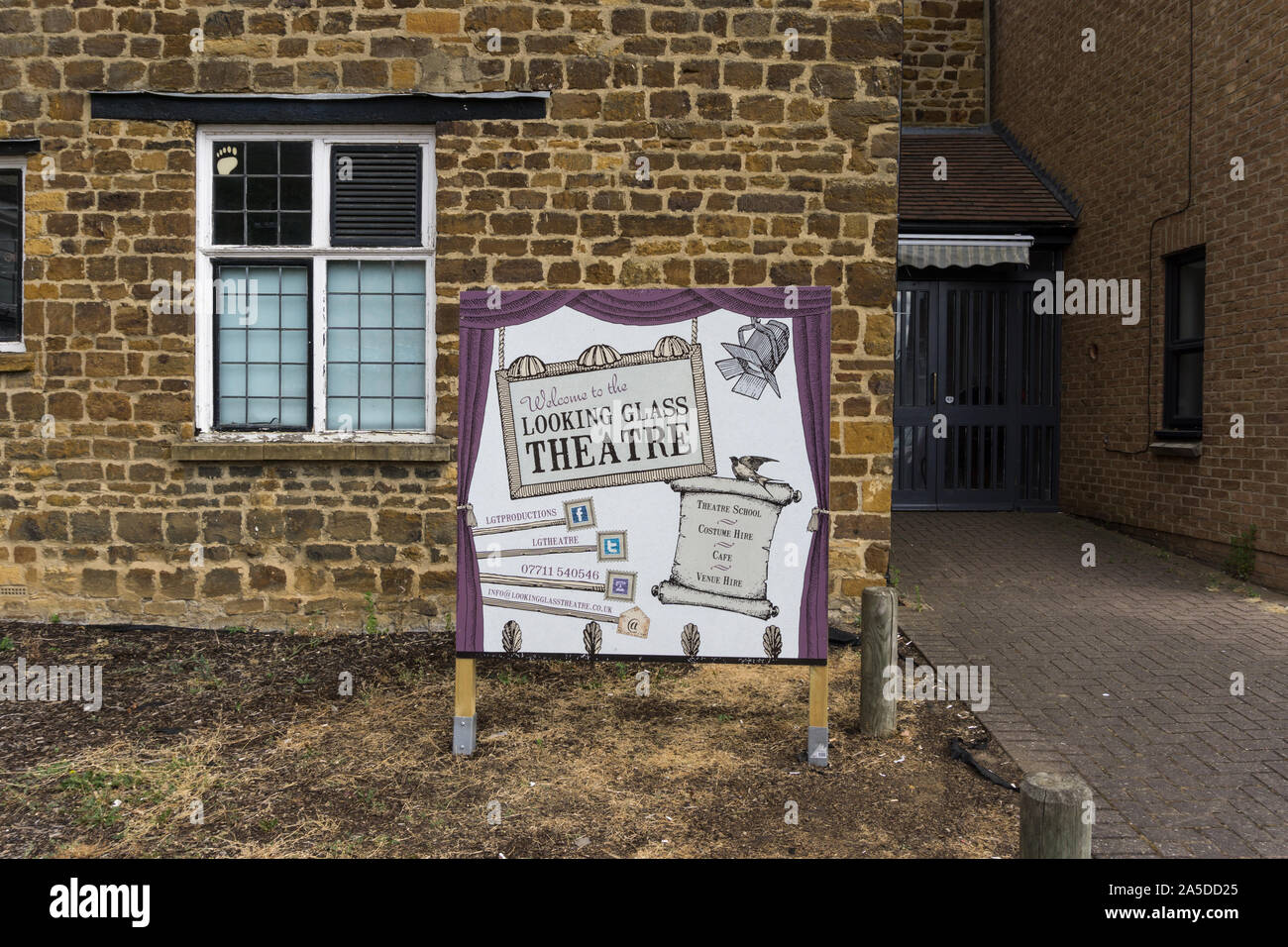 Looking Glass Theatre and Stage School, Northampton, UK; situated in the historic Hazelrigg House, which dates from Tudor times. Stock Photo