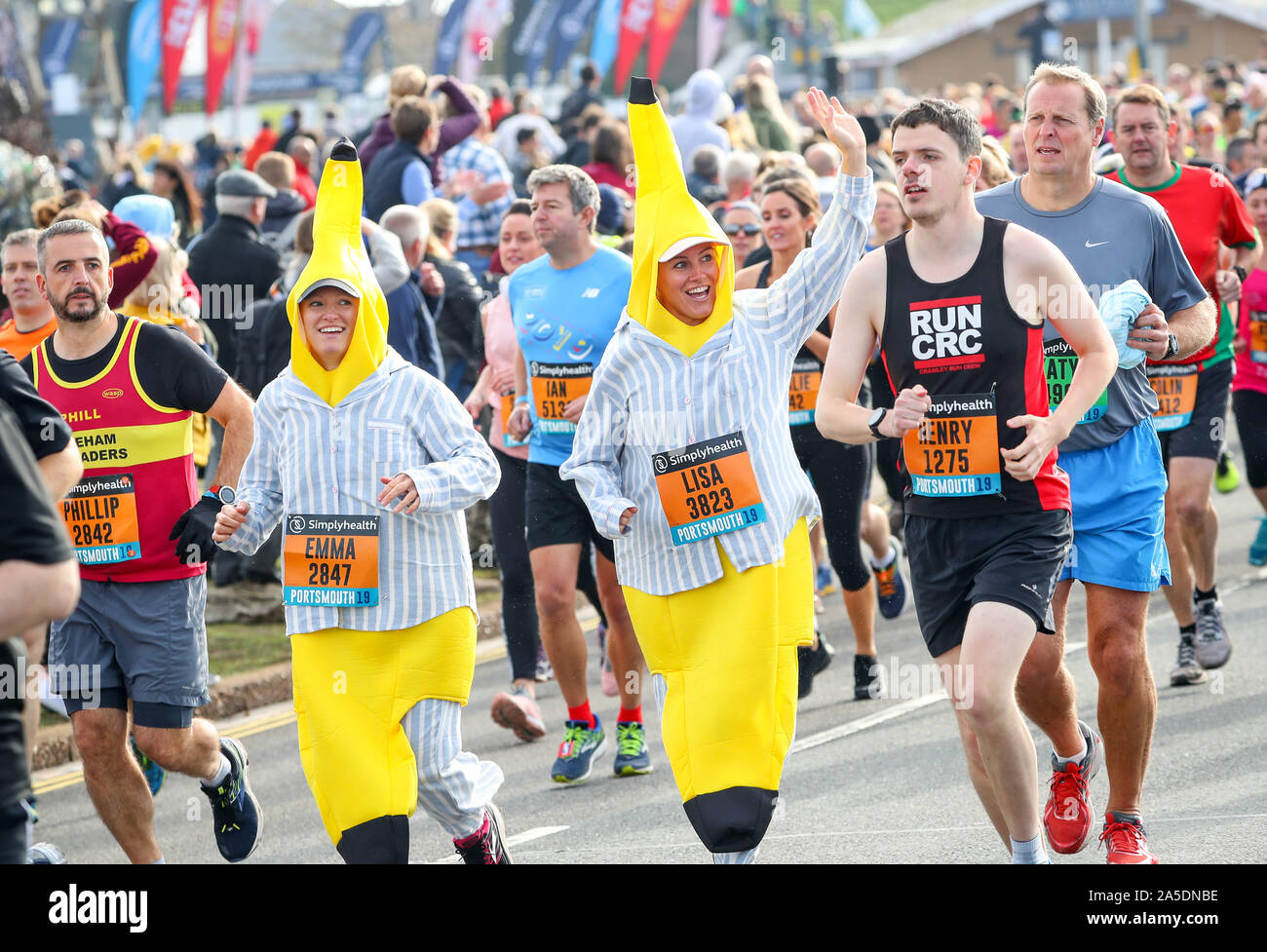 Portsmouth, UK. 20th October 2019. Over 20,000 runners head off at the start of the Great South Run, which this year celebrates its 30th anniversary. Credit: Stuart Martin/Alamy Live News Stock Photo