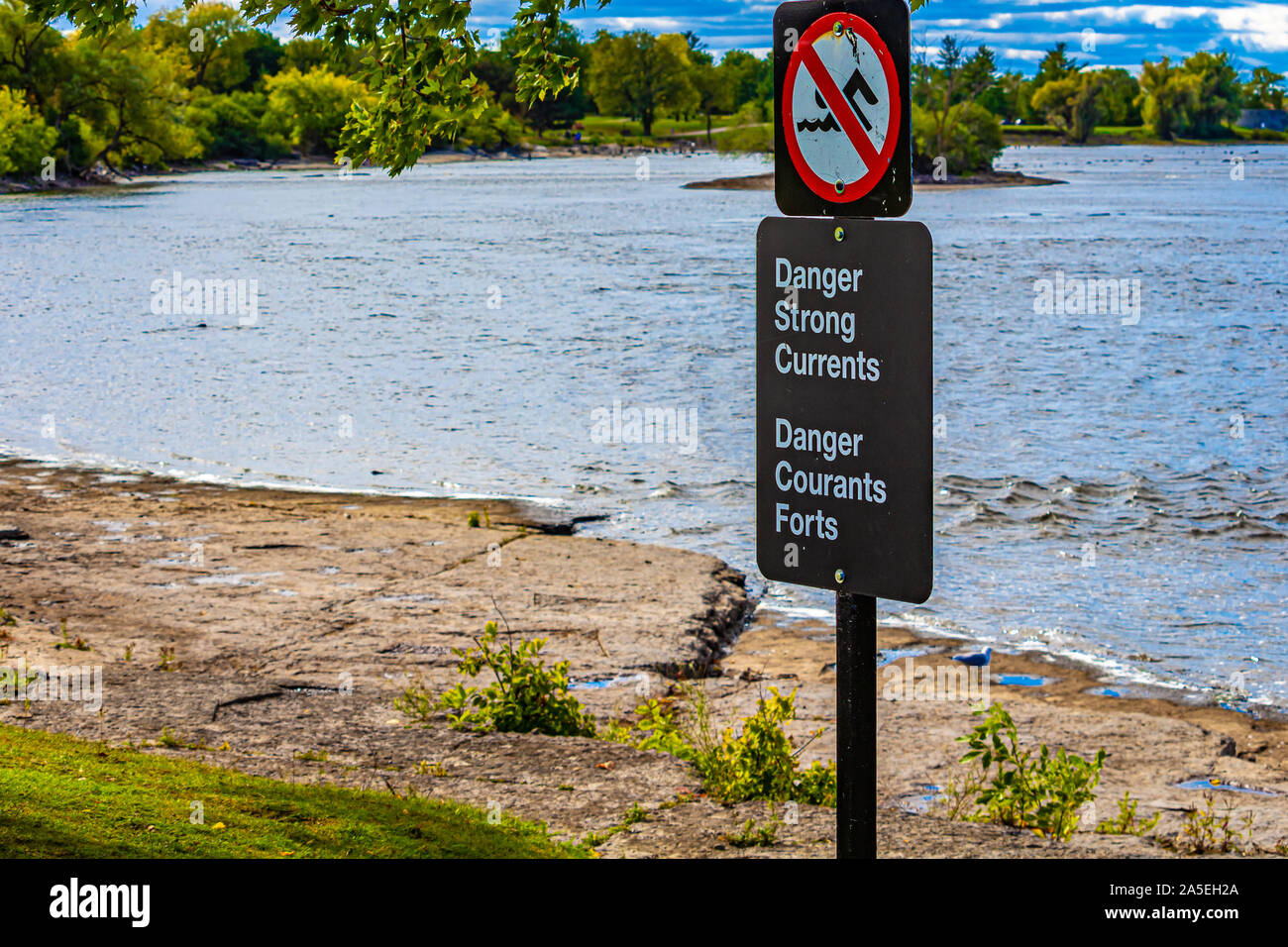 Undertow Sign Hires Stock Photography And Images Alamy 