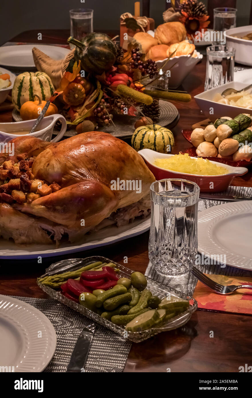 Thanksgiving dinner feast Stock Photo - Alamy