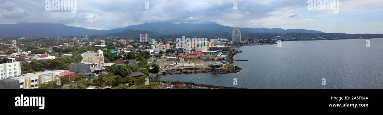 Blick auf Manado in Nordsulawesi, Sulawesi,Indonesien Stock Photo